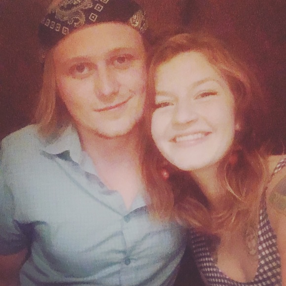 🌻 WELCOME TO MY CLOSET 🌻 - Picture 5 of 8